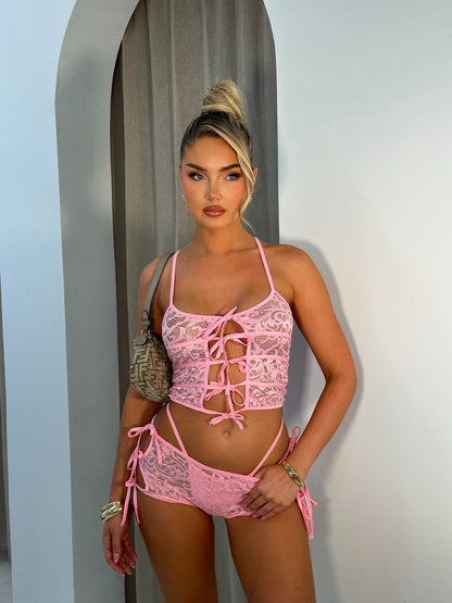 Ensemble lingerie rose en dentelle